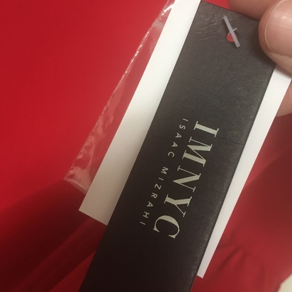 Full, flowing sleeves and light, airy material in Ruby red top size M - Picture 5 of 7